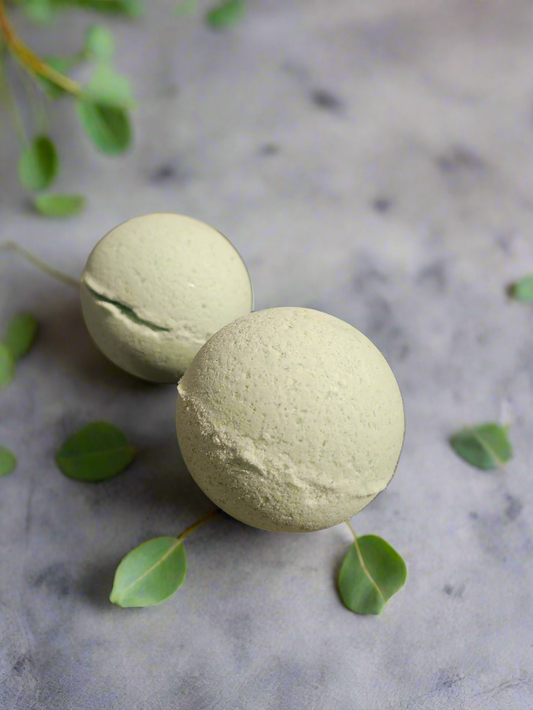 Eucalyptus & Spearmint Scented Bath Bombs